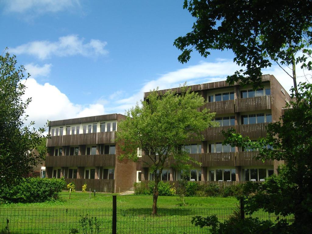 Hotel Hofker Nes  Luaran gambar